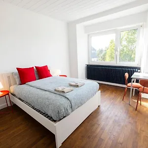  Séjour chez l'habitant Tram Station By Citypillow Since 2019
