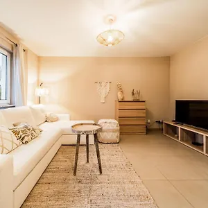  Appartement Beautiful In The And Free Parking