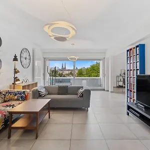 Lux 2br With Views & Balcony Appartement